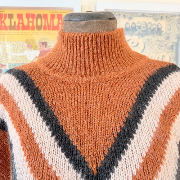 Retro Look Cozy Rust Chevron Knit Mohair Sweater - Picture 4 of 11
